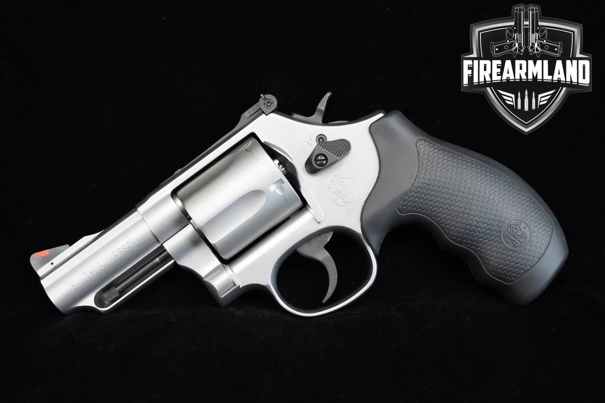 Smith & Wesson S&W Model 69 44 Magnum Stainless Steel S&W 69 +ORIG CASE