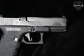 Glock 19 Gen3 9mm Luger Melonite in Excellent Condition Image 4