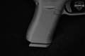 Glock 48 Slimline 9mm Luger Two-Tone in Excellent Condition Image 5