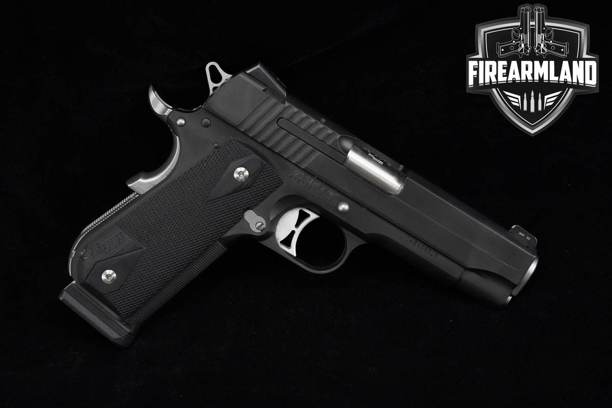 Sig Sauer 1911 Nightmare Fastback 45 ACP 4.2" +2 MAGS & ORIG CASE