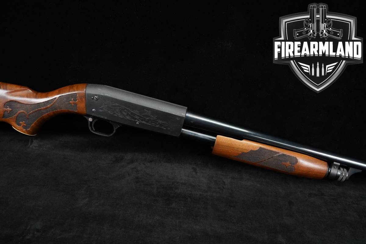 VINTAGE 1974 Ithaca Model 37 Featherlight 20-Gauge 26" Blued & Walnut