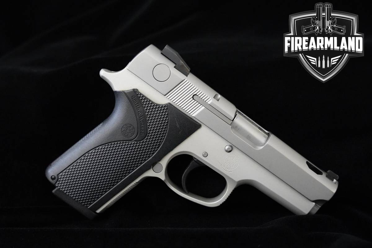 RETRO 1999 Smith & Wesson (S&W) Model 3953 9mm 3.5" S&W 3953 +2 MAGS