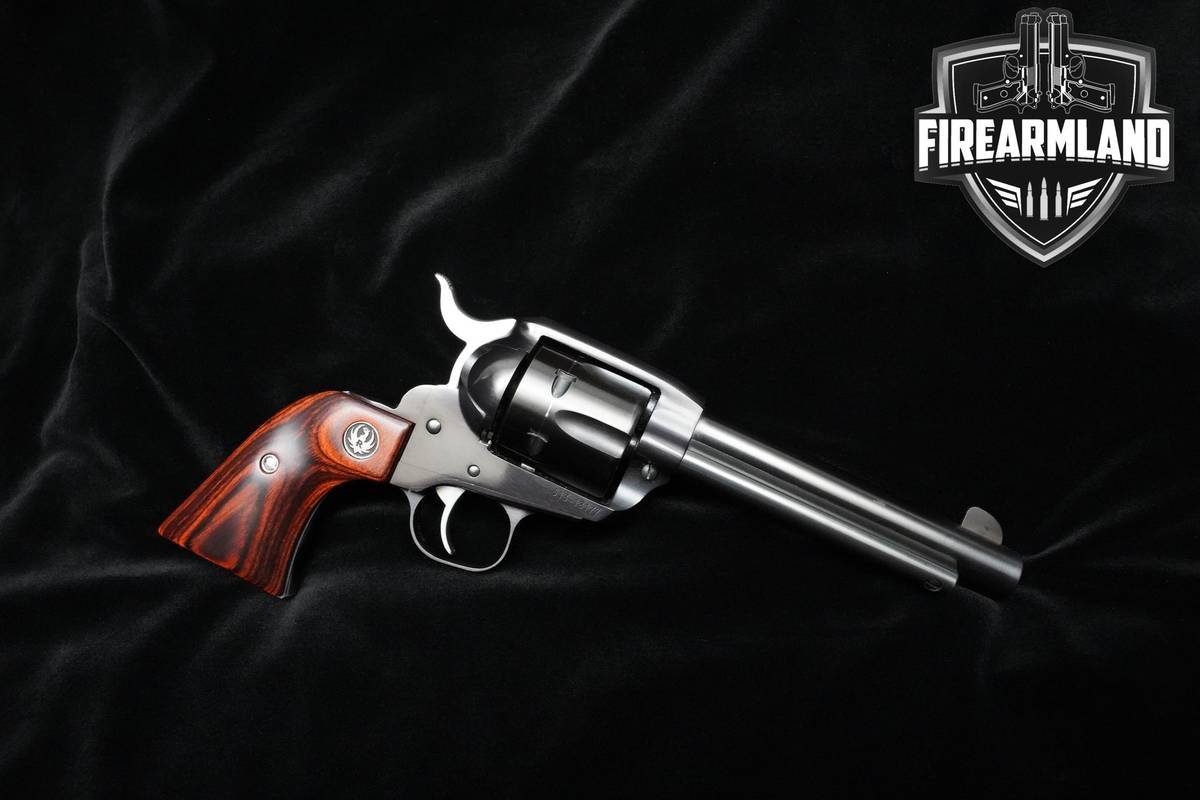 SIX-SHOOTER Ruger New Vaquero 357 Magnum 5.5" Blued Ruger +ORIG CASE