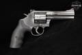 Smith & Wesson (S&W) Model 686 Plus, -6 .357 Mag. Stainless in Excellent Condition Image 3