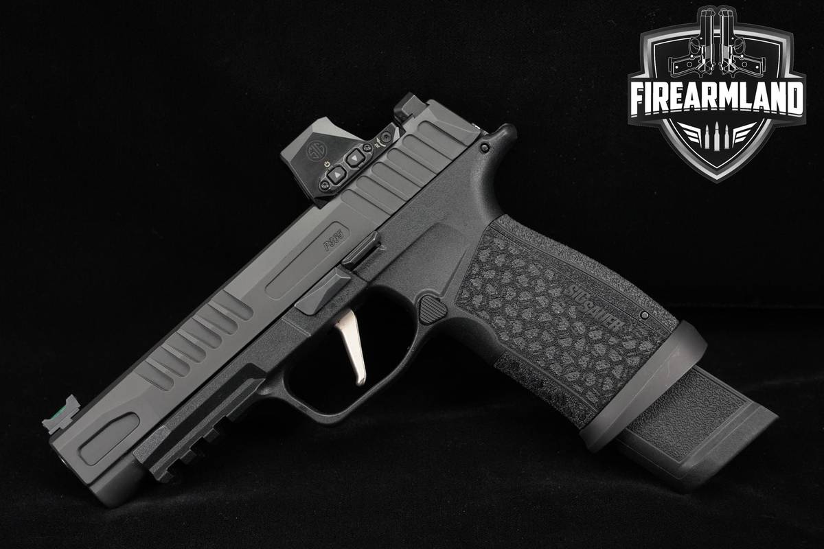 Sig Sauer P365 FUSE ROMEO-X Compact 9mm 4.3" +3 MAGS, ORIG CASE & OPTIC