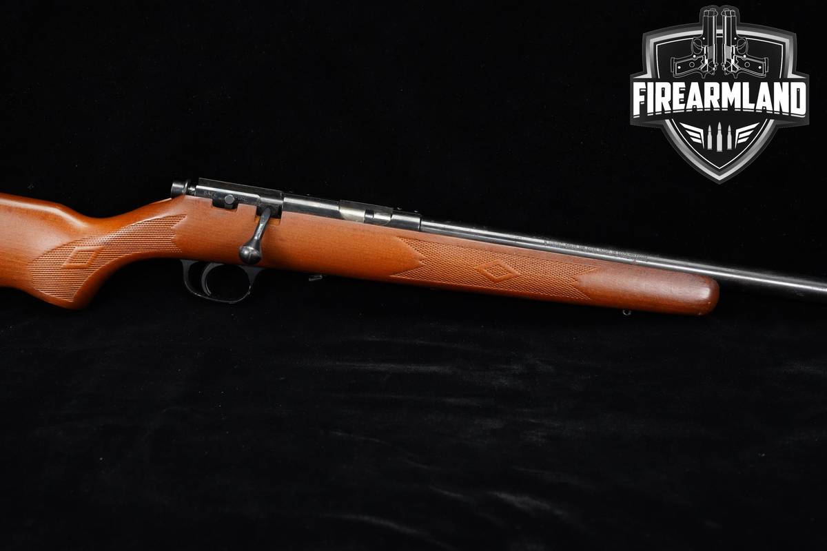 2005 Marlin Model 917V 17 HMR 22" Blued & Walnut