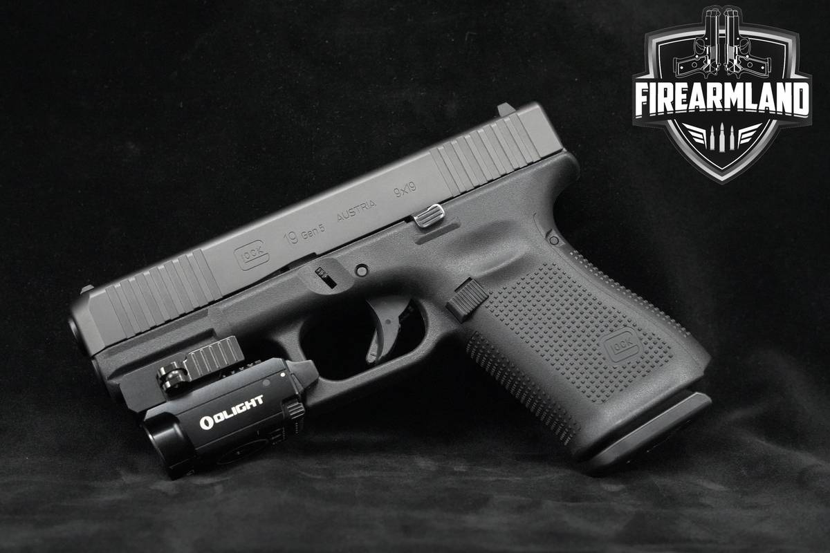 Glock 19 Gen5 9mm 4" Glock-19 G19 Gen-5 +LIGHT/LASER, 5 MAGS & ORIG CASE