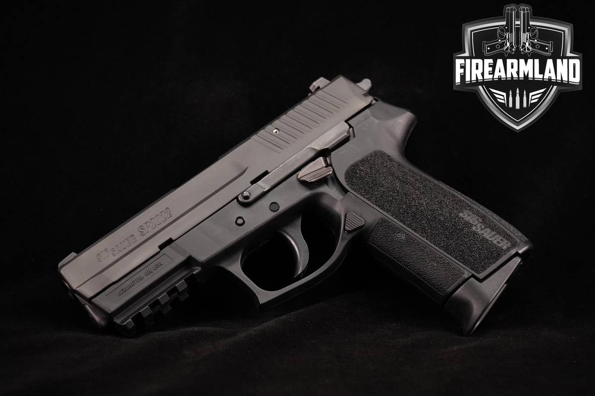 Sig Sauer SP2022 BSS-CA 9mm 3.9" Nitron SP 2022 +2 MAGS & ORIG CASE