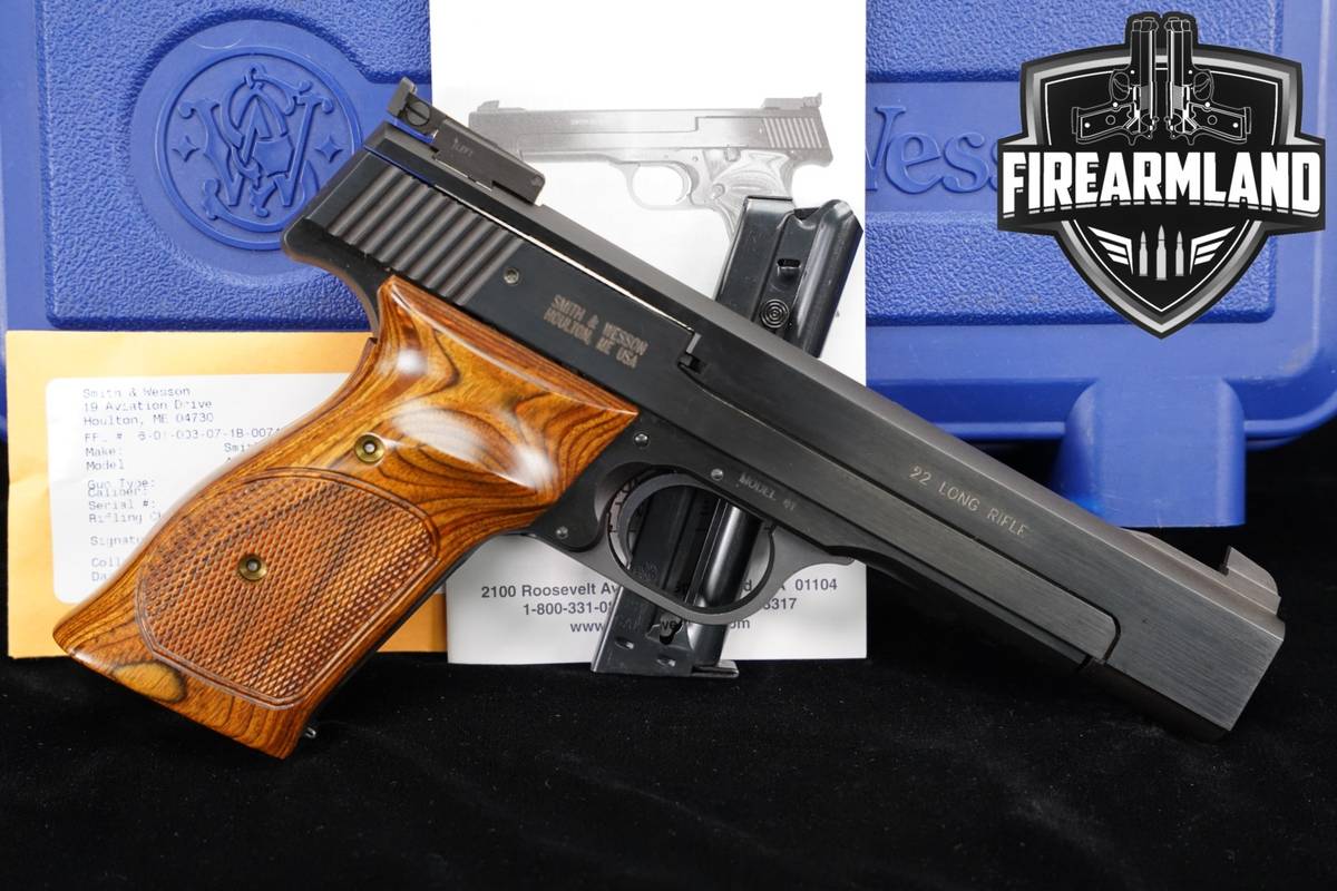 DISCONTINUED Smith & Wesson S&W Model 41 22LR 5.5 Blued +2 MAGS & ORIG CASE