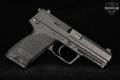 Heckler & Koch (H&K, HK) USP .40 S&W Black in Very Good Condition Image 3