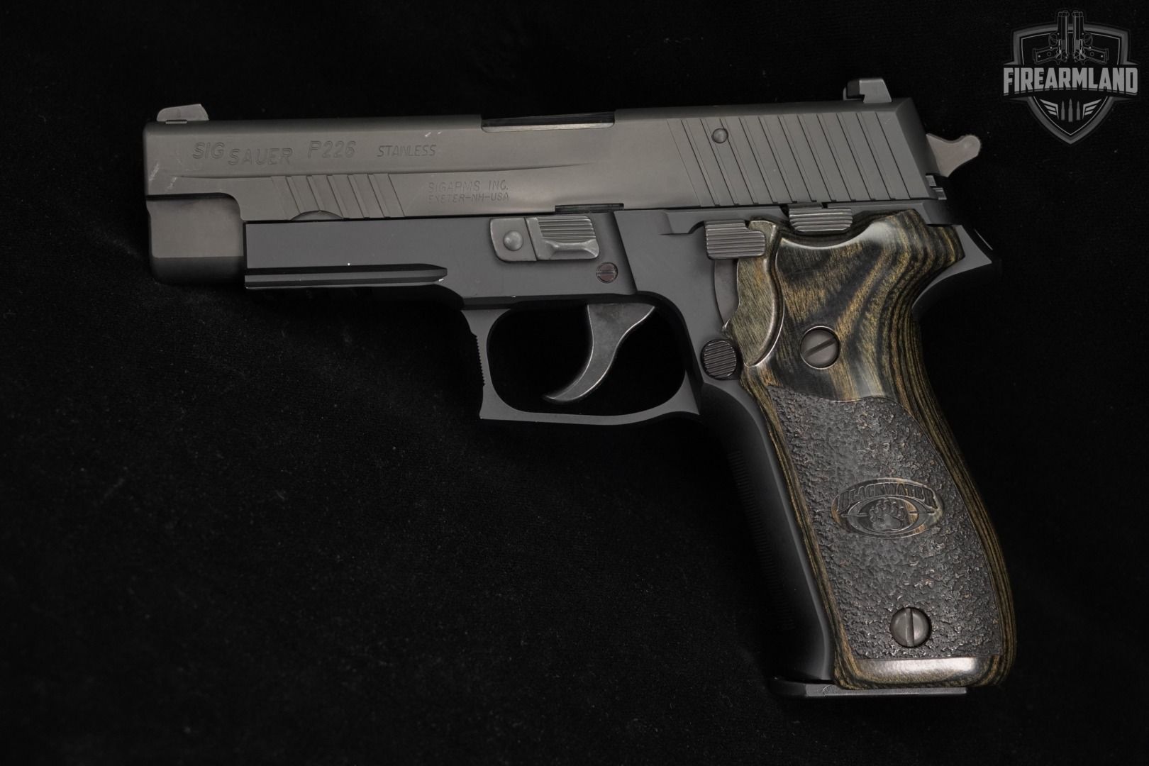 Sig Sauer P226R Blackwater Special Edition 9mm 4.4