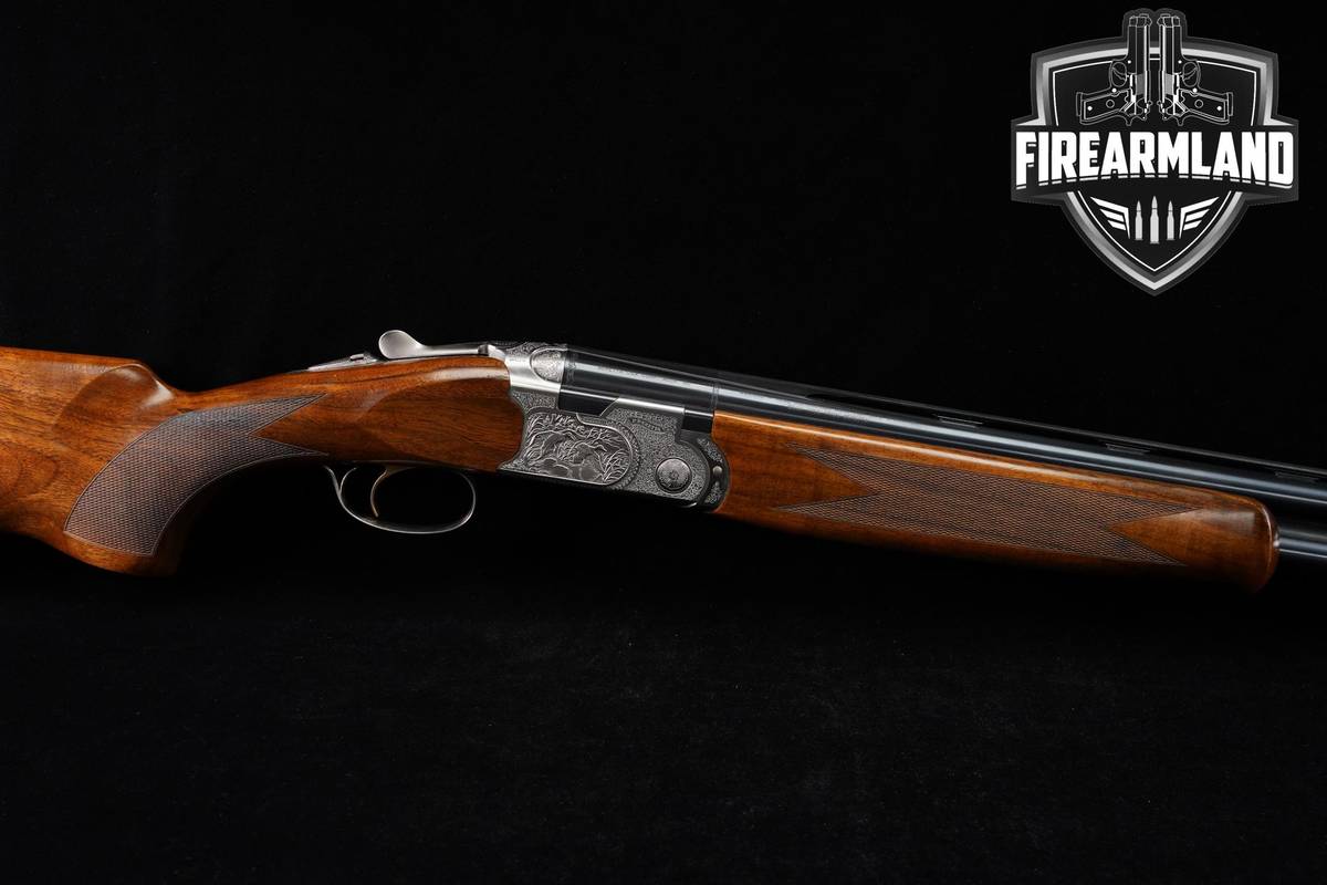 Beretta 687 Silver Pigeon II Sporting 12-Gauge 32" Factory Engraved Walnut