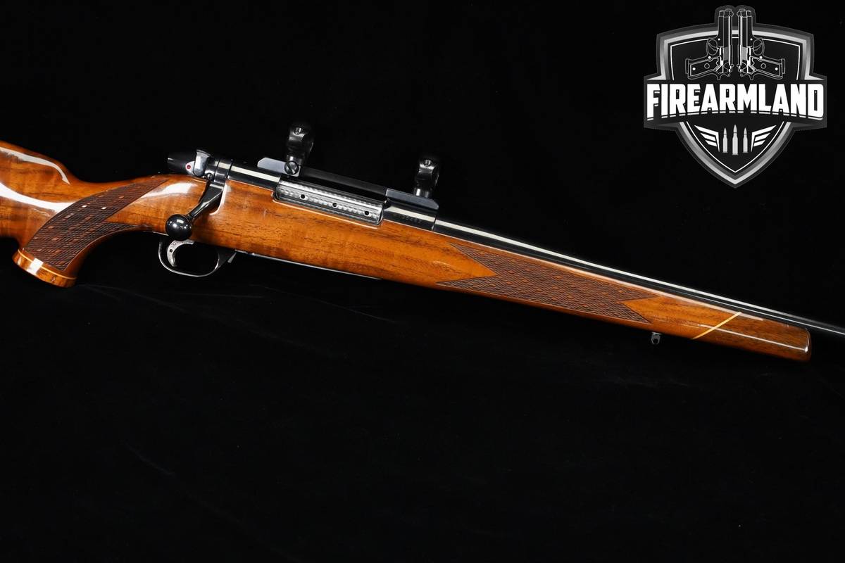 1980s Weatherby Mark V Deluxe 257 Wby Magnum 26"