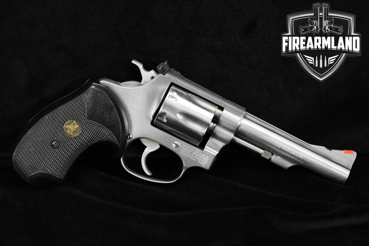 1990 Smith & Wesson (S&W) Model 631 Target Stainless 32 H&R Magnum S&W 631