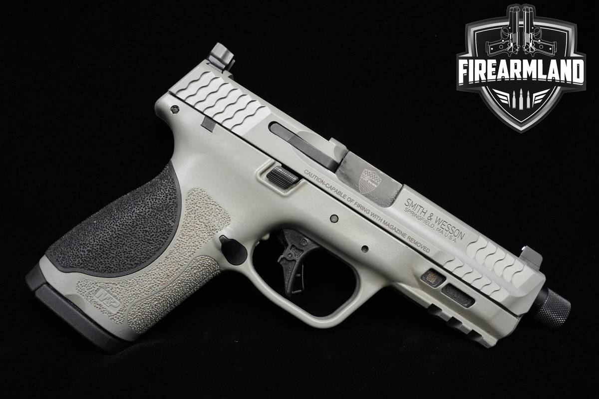 Smith & Wesson (S&W) Spec Series M&P9 M2.0 OR 9mm S&W +3 MAGS & ORIG CASE