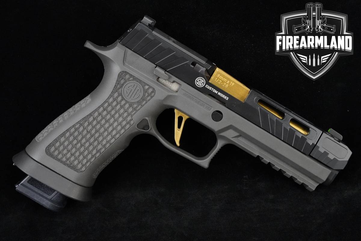 Sig Sauer P320 Spectre Comp 9mm Custom Works Sig-Sauer-P320 +2 MAGS, CASE