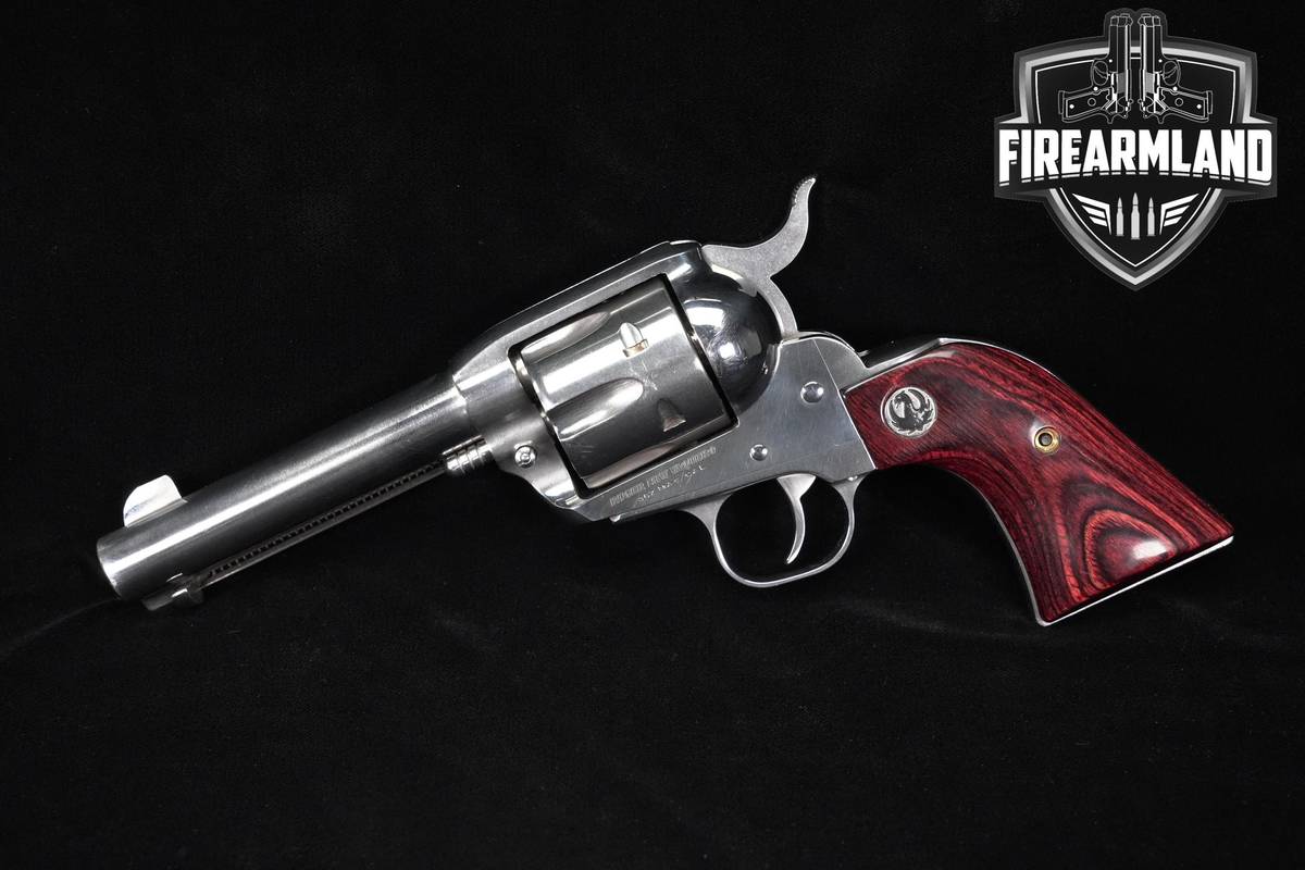 Ruger New Vaquero 357-Magnum 4.62" High-Gloss Stainless +CASE