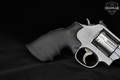 Smith & Wesson (S&W) Model 686-6 4" .357 Mag. Stainless Steel in Excellent Condition Image 3