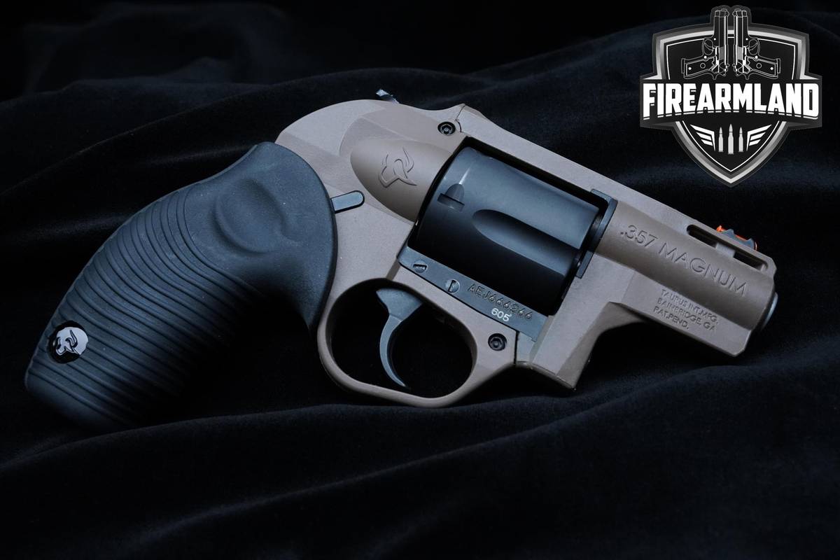 Taurus 605 Protector Poly 357 Magnum 2" 605 Taurus +ORIG BOX