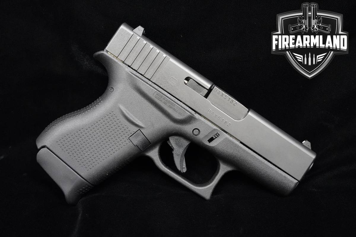 Glock 43 9mm Glock G43 G-43 Slimline +2 MAGS, ORIG CASE & HOLSTER