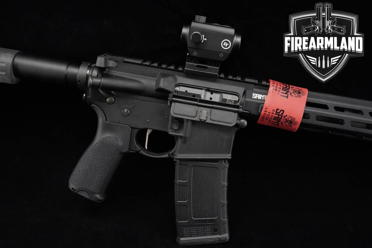 Springfield Armory Saint Victor 300 Blackout AR15 AR-15 9 +2 MAGS & OPTIC