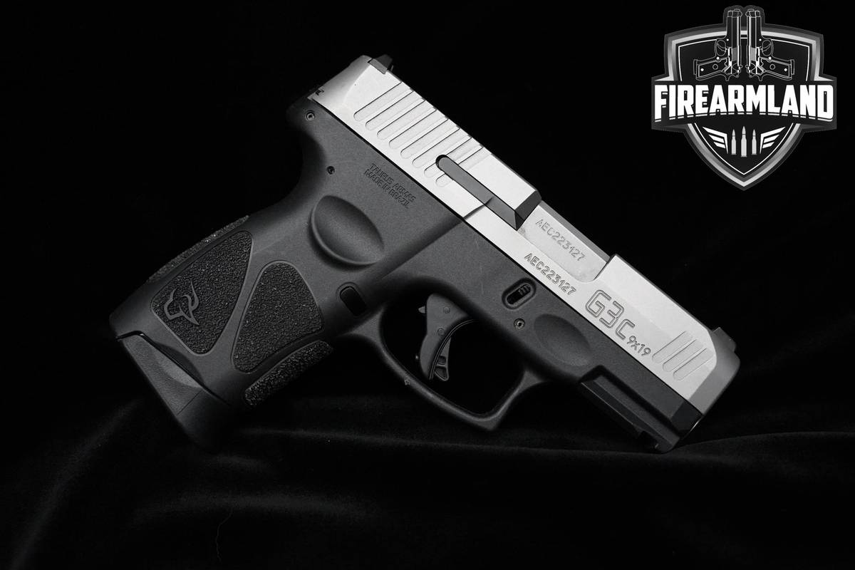 Taurus G3C 9mm 3.26" 12+1 Stainless Pistol Taurus 9 mm G3C 3MAGS & HOLSTER
