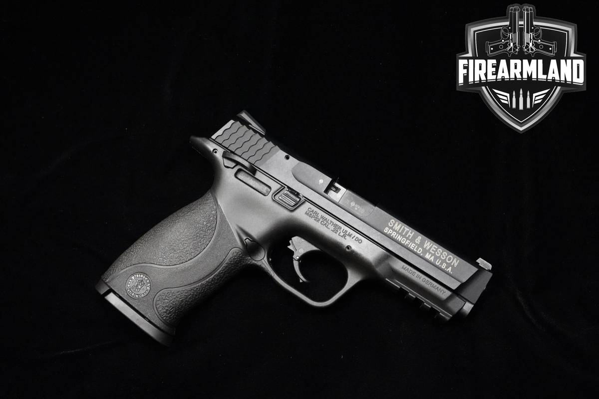 Smith & Wesson (S&W) M&P22 Full Size 22LR 4" Armornite S&W-M&P22 +ORIG BOX