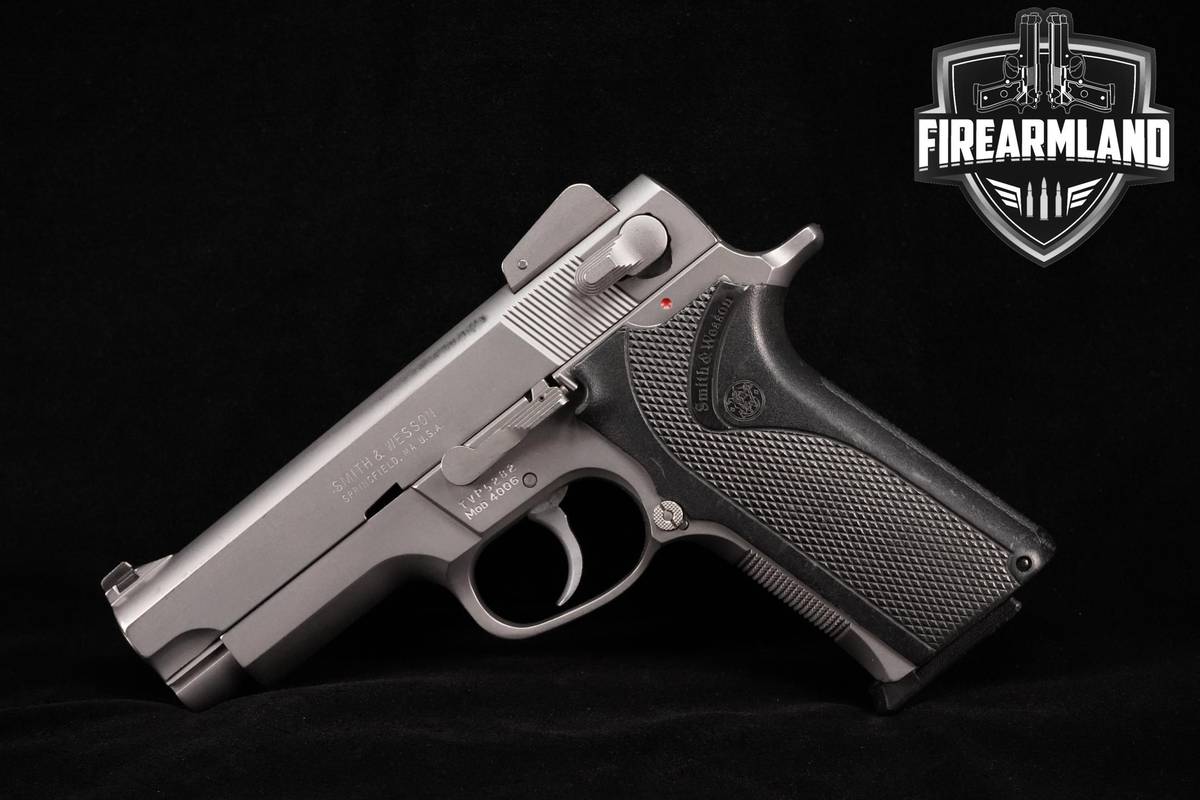 Smith & Wesson S&W Model 4006 40 S&W 4" S&W-4006 SW-4006 +4 MAGS & ORIG BOX