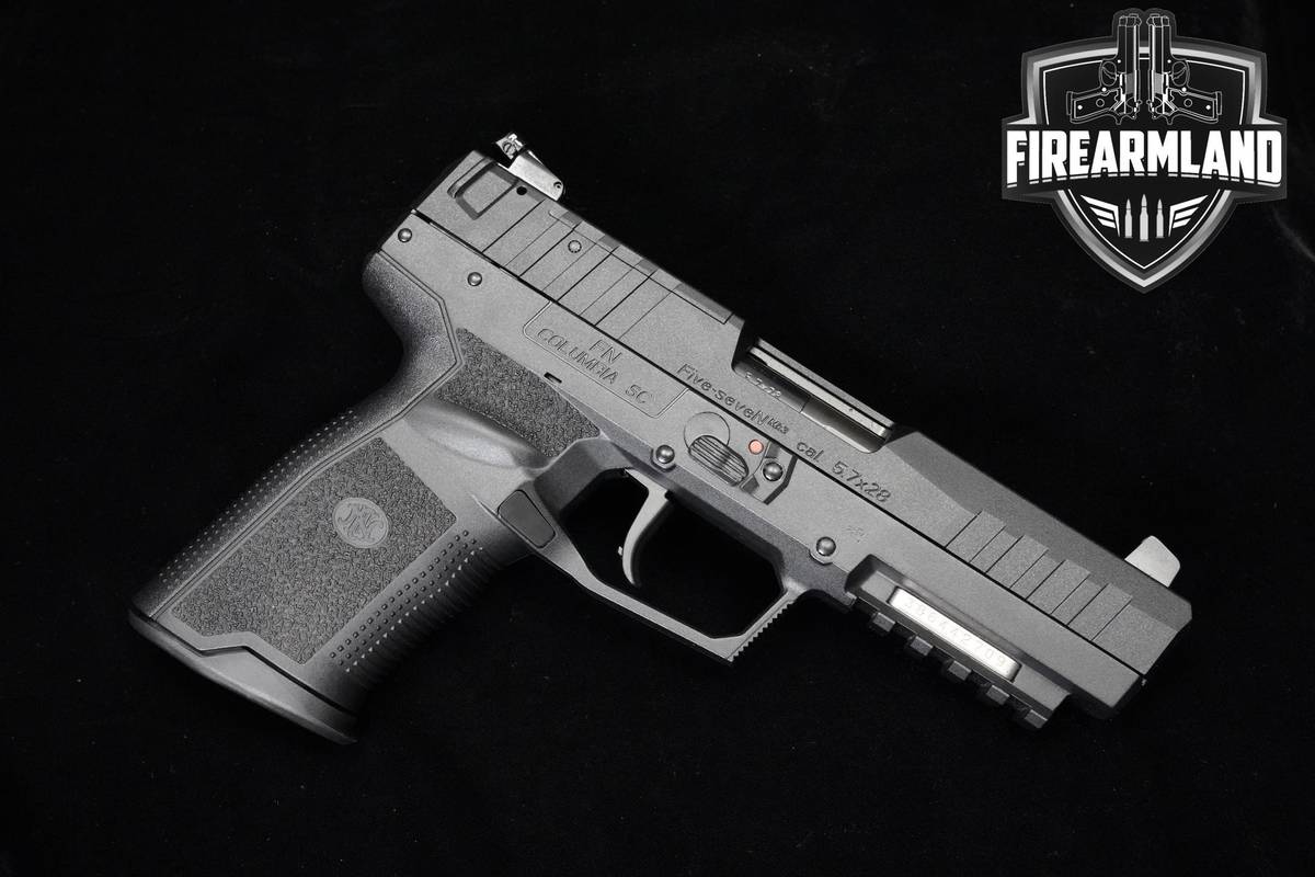 FN Five-seveN Mk3 5.7x28 4.8" FN 57 +2 MAGS & ORIG CASE