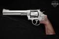 Smith & Wesson (S&W) Model 629-6 Deluxe .44 Rem Magnum Satin Stainless in Excellent Condition Image 4