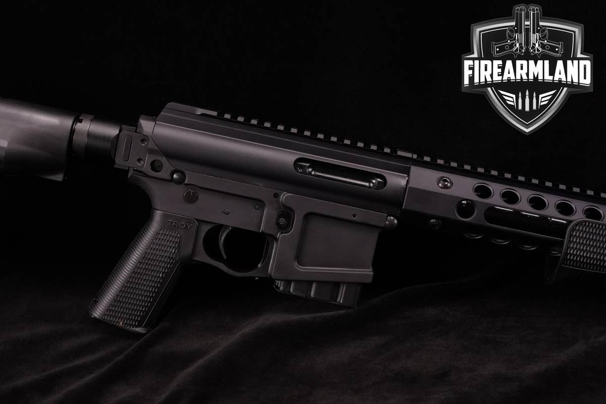 PUMP-ACTION Troy Industries Sporting Rifle 300 Blackout AR-15 AR15