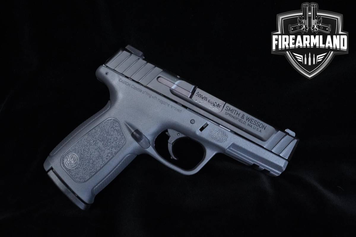 Smith & Wesson (S&W) SD9 9mm 4" Armornite S&W SD9 SD-9 +2 MAGS & ORIG BOX