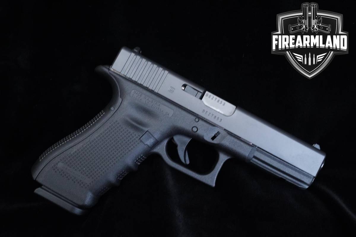 Glock 17 Gen4 9mm 4.49" Glock G17 Gen-4 +2 MAGS & ORIG BOX