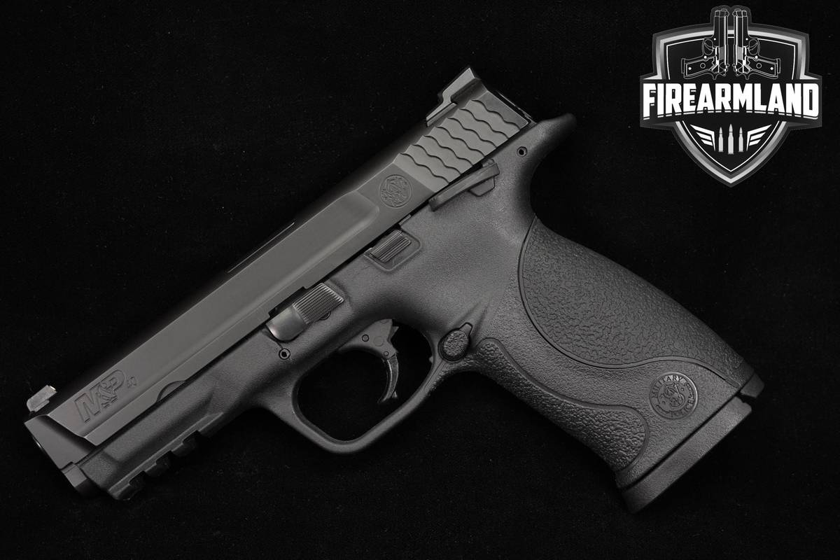 Smith & Wesson S&W M&P40 Full Size 40S&W 4.25" M&P-40 +2 MAGS & ORIG CASE