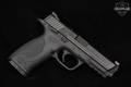 Smith & Wesson (S&W) M&P40 Full Size; Thumb Safety; Pre-M2.0 .40 S&W Black in Excellent Condition Image 4