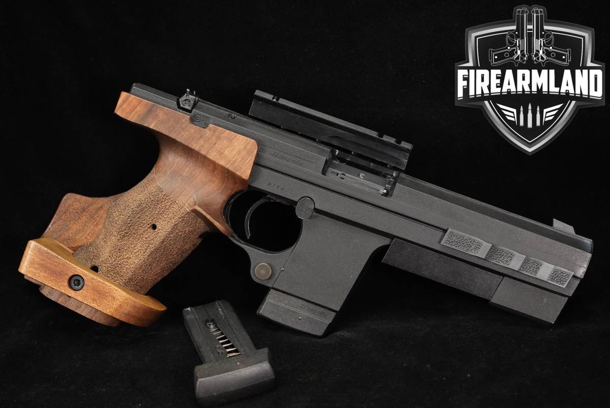 Hammerli 280 22LR 4.6" SIGARMS SWISS +2 MAGS