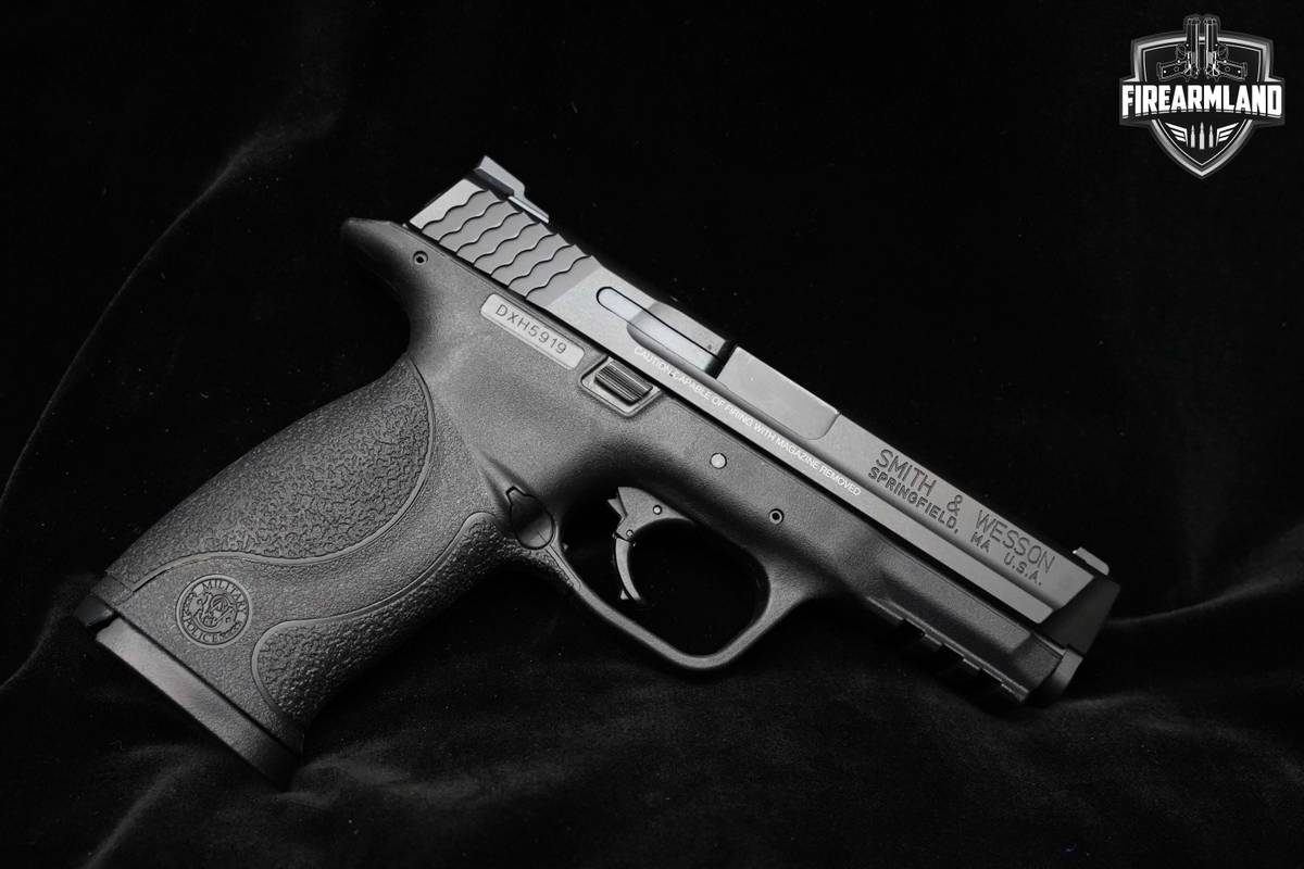 ORIG CASE Smith & Wesson M&P40 40 S&W 40-S&W M&P40 4.25 Striker Pistol 15+1