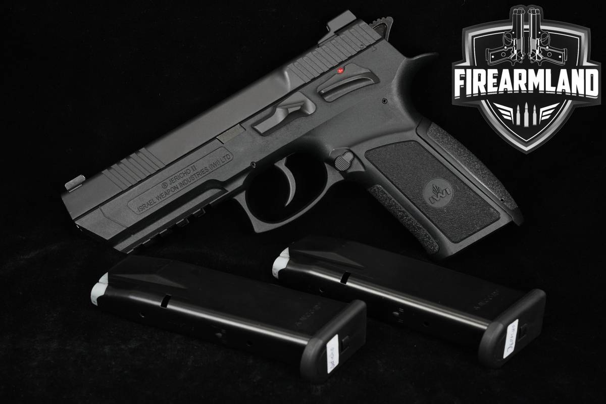 ISRAEL Weapon Industries Jericho II 2 9mm 4.4" BABY EAGLE +TWO MAGS