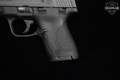 Smith & Wesson (S&W) M&P40 Shield M1.0 .40 S&W Black in Excellent Condition Image 4