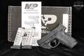 Smith & Wesson (S&W) M&P 40 Shield 1.0, Thumb Safety .40 S&W Black in Very Good Condition Image 2