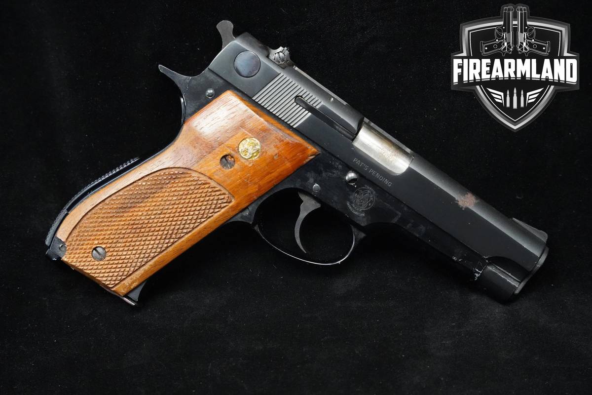 Smith & Wesson (S&W) Model 39-2 9mm 4" Blued S&W 39-2 DA/SA