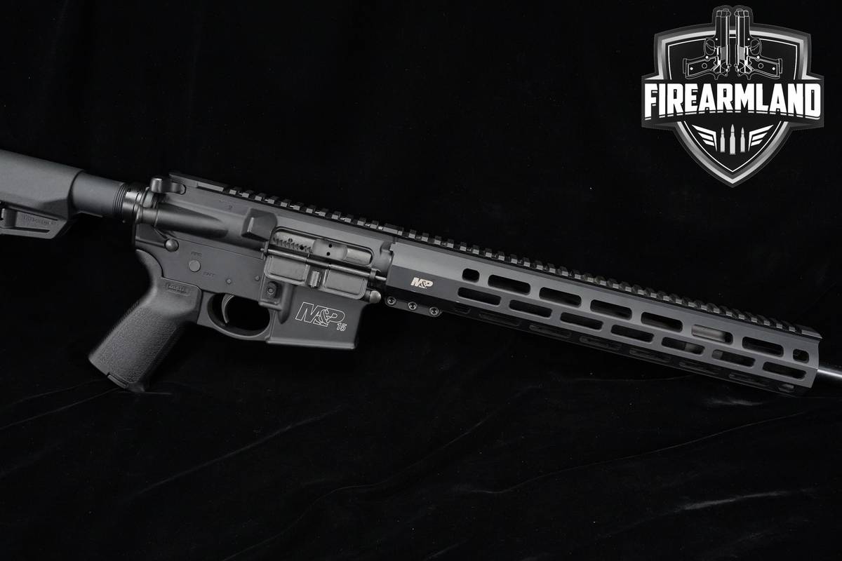 Smith & Wesson S&W M&P-15 5.56 NATO AR15 16" AR M-LOK Magpul 5R M&P15