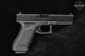 Glock 22 Gen3 .40 S&W Black in Very Good Condition Image 3