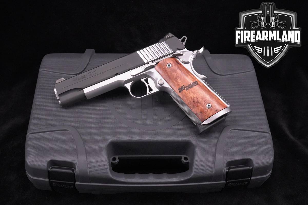 Sig Sauer 1911 STX 45 ACP 5" Two-Tone Sig-Sauer-1911-STX +2MAGS & ORIG CASE