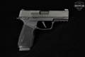 Sig Sauer P365-XMACRO 9mm Luger Black in Excellent Condition Image 3