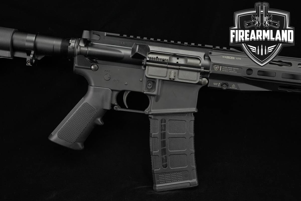 DPMS Panther Arms Model A-15 5.56 NATO AR15 16" AR A15 Sporting Rifle
