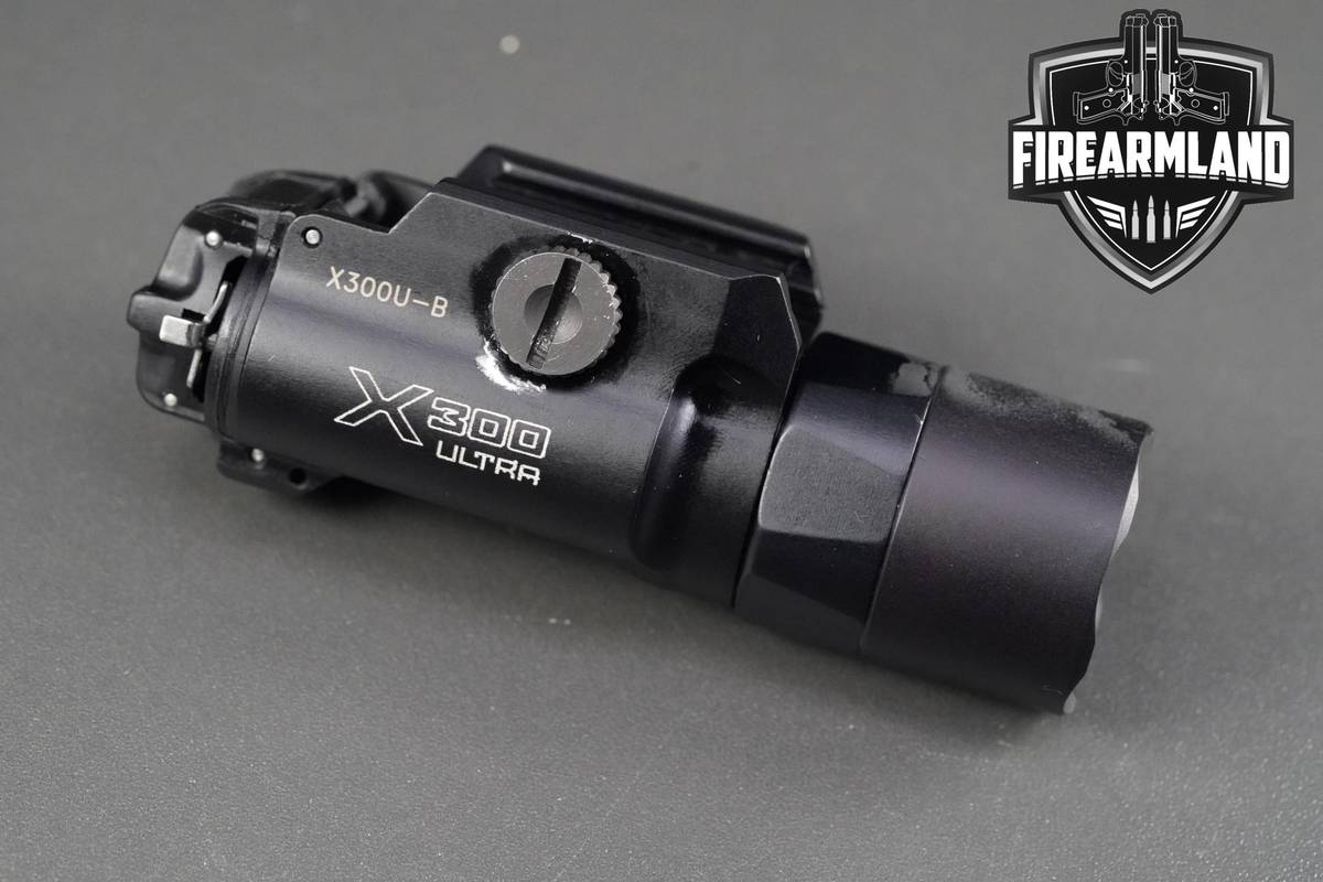 SureFire X300U-B 1,000 Lumens X300 Ultra