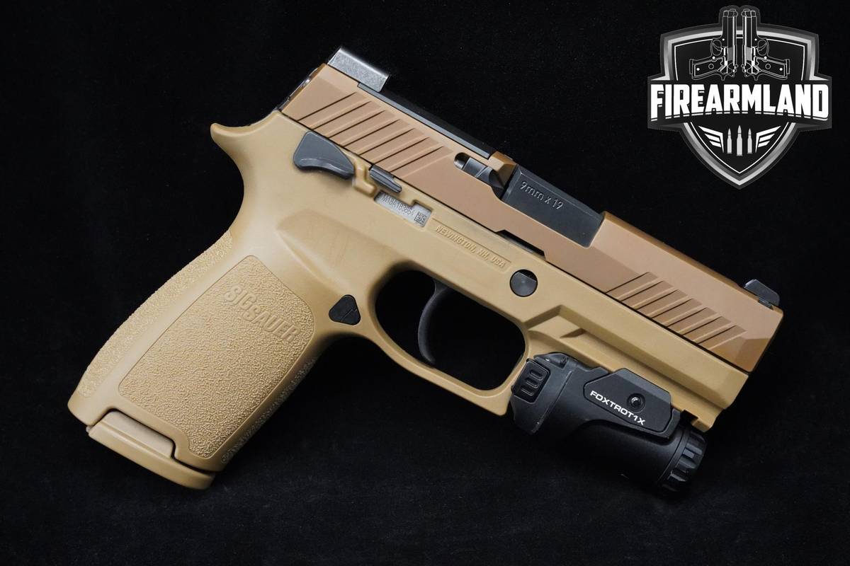 Sig Sauer P320 M18 9mm Sig-Sauer P320 P-320 M-18 + LIGHT & ORIG CASE