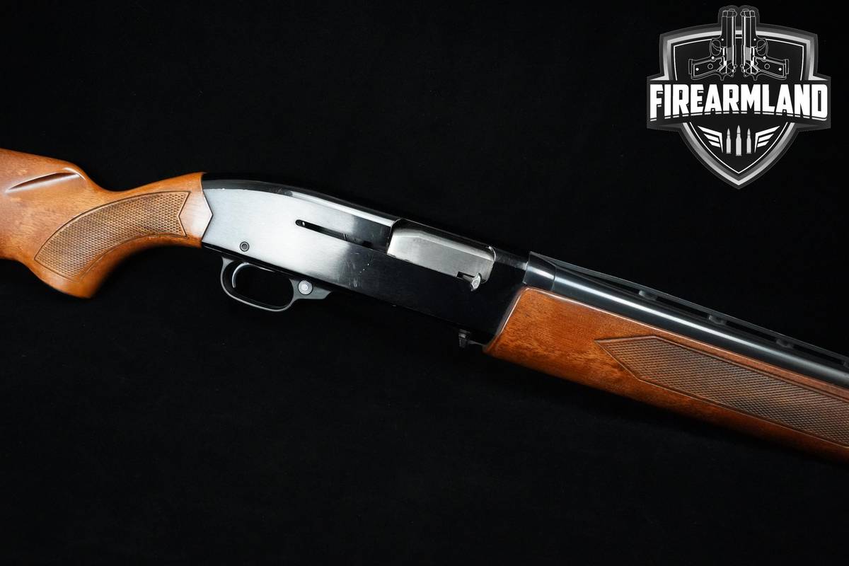 Winchester Model 140 12-Gauge 28" Black/Blued Winchester 140 VENT RIB