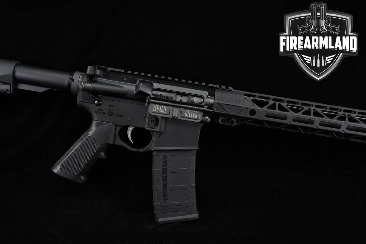 Spikes Tactical ST-15 Crusader 5.56 NATO (223 Remington) 16" AR15